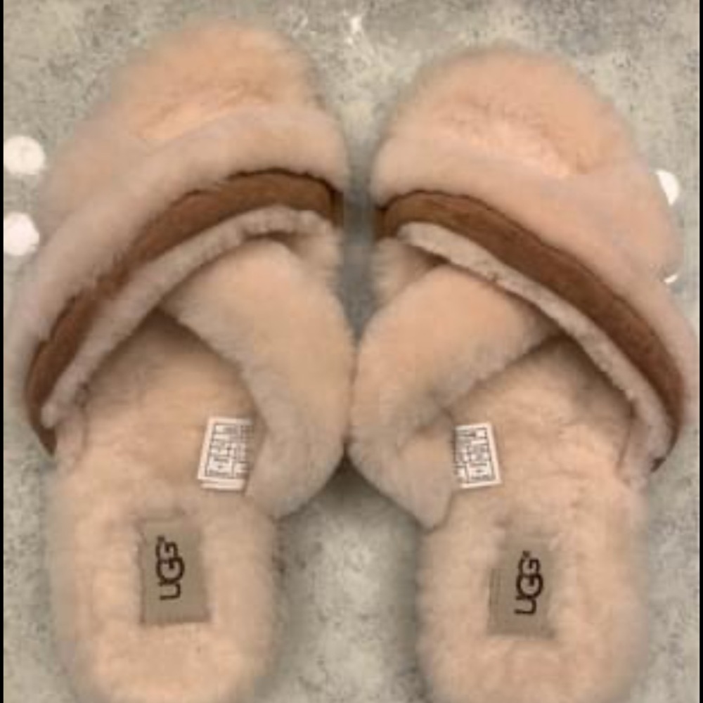 UGG Abela Slippers Size 7